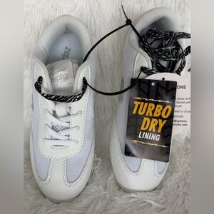 NWT Zephz White Athletic/Cheer Shoes